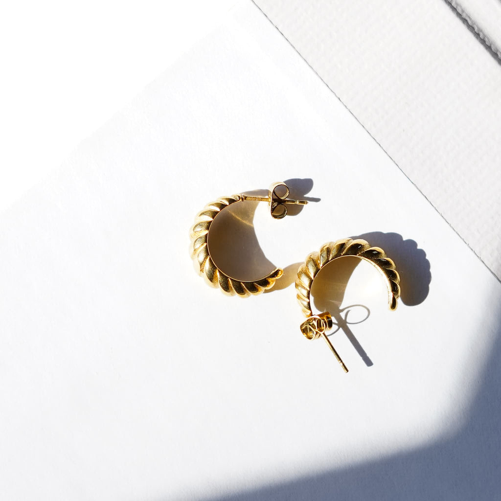 Croissant Sterling Silver Earrings plated in 18K Gold