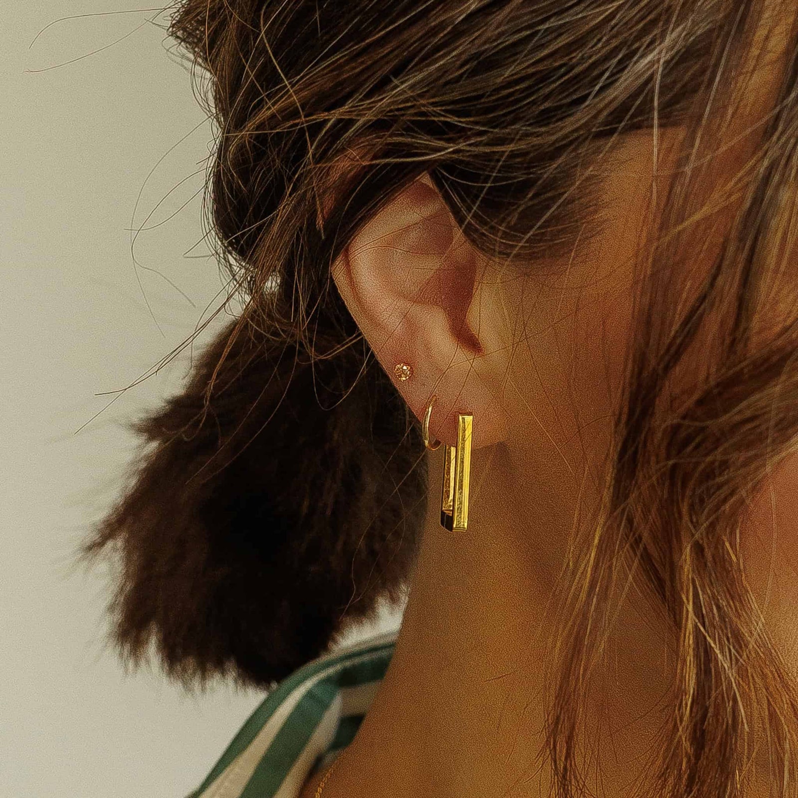 alex_square_hoop_earrings_1600