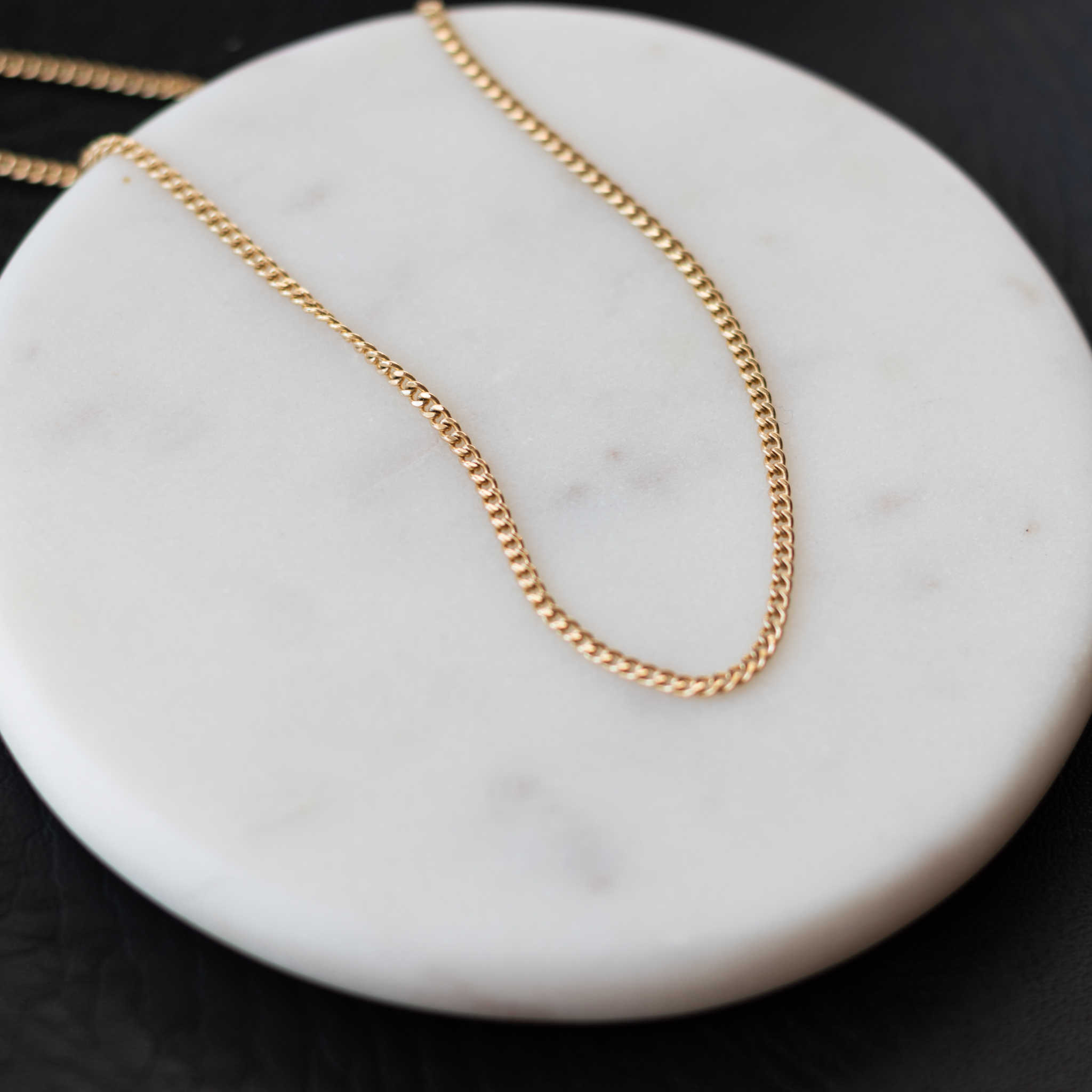 14k gold filled minimalist curb chain necklace – Sela Designs